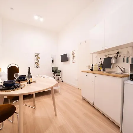 I New I Ac I Wifi - Sun Boedapest